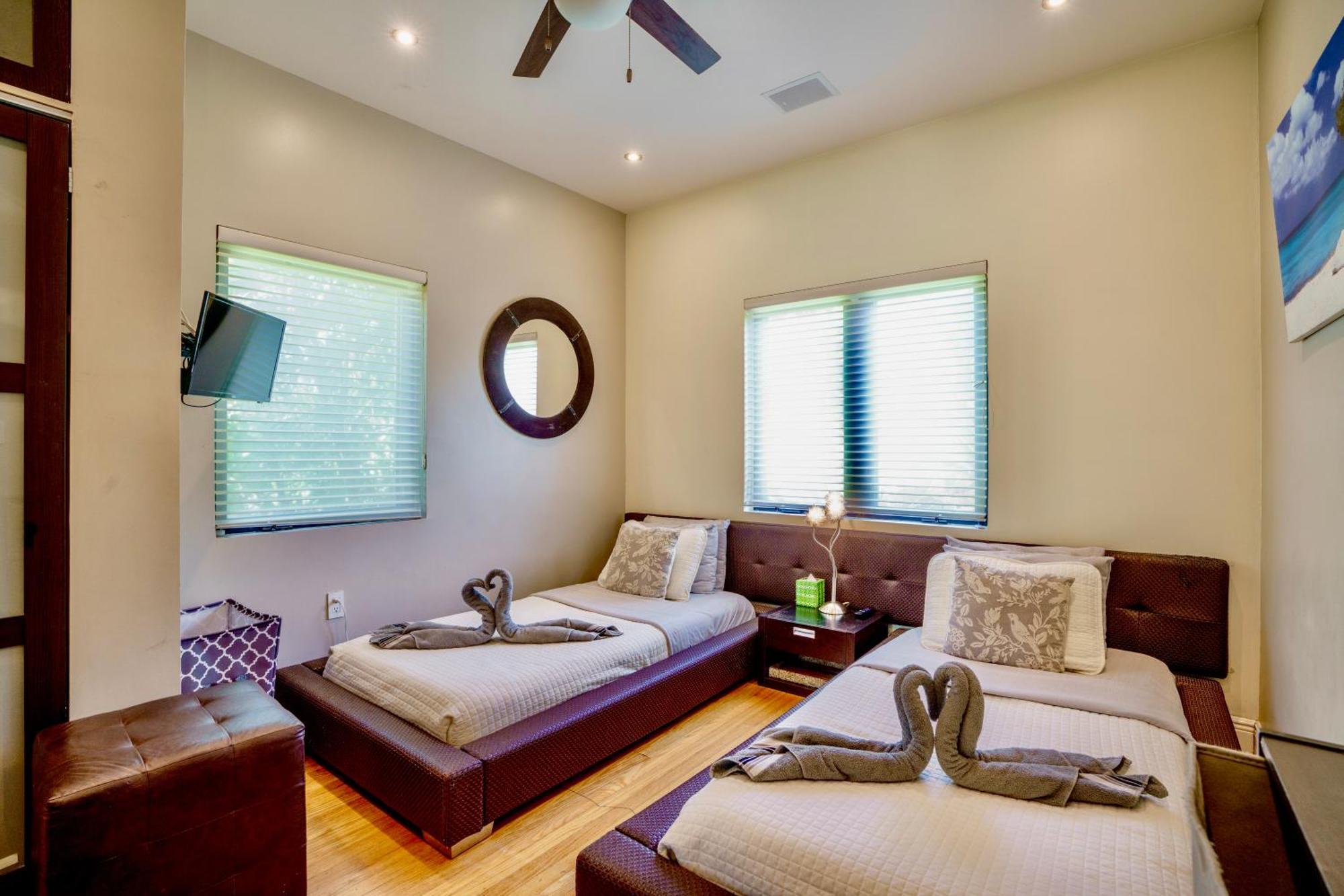 Entire Private Beautiful 2 Bedroom Plus Den House With Gated Front&Back Yard And Free Parking 10Min Drive To Miami Beach Екстериор снимка