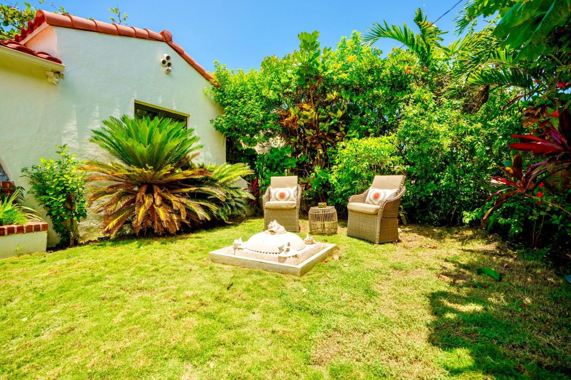 Entire Private Beautiful 2 Bedroom Plus Den House With Gated Front&Back Yard And Free Parking 10Min Drive To Miami Beach Екстериор снимка
